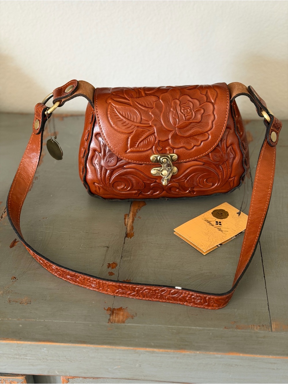 Patricia Nash NWT Micaela Tooled Rose Leather Purse in Tan